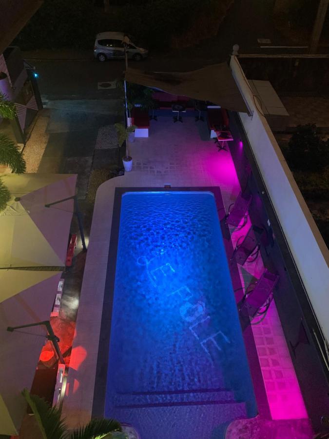 Le Pole Hotel Grand Baie Exterior photo