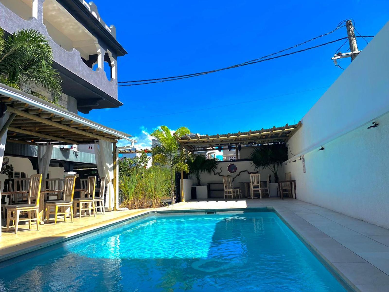 Le Pole Hotel Grand Baie Exterior photo